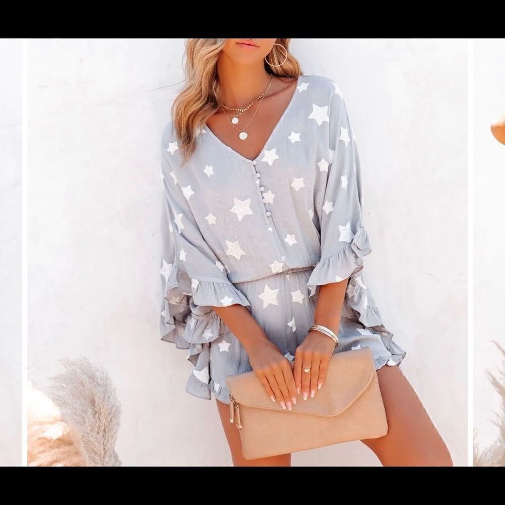 Vici Beyond the Sea Embroidered Star Adorable Kimono Short Romper- Small- NWT